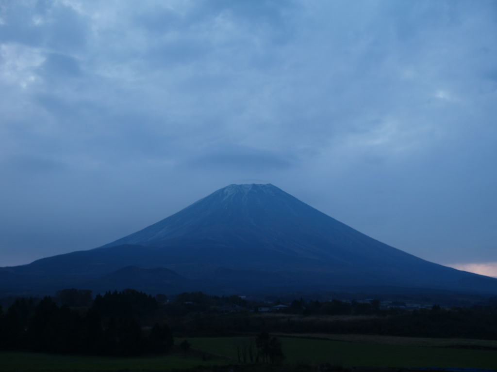 �x�m�K�䂩��̕x�m�R