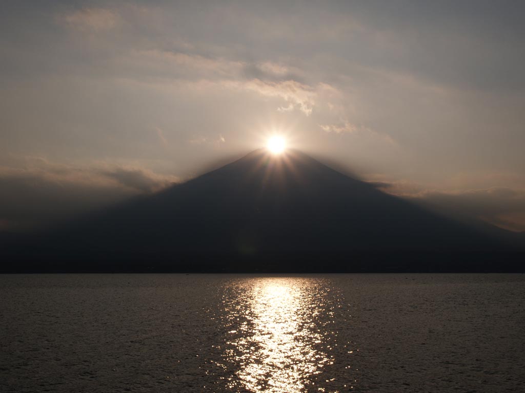 ���r����̃_�C�������h�x�m