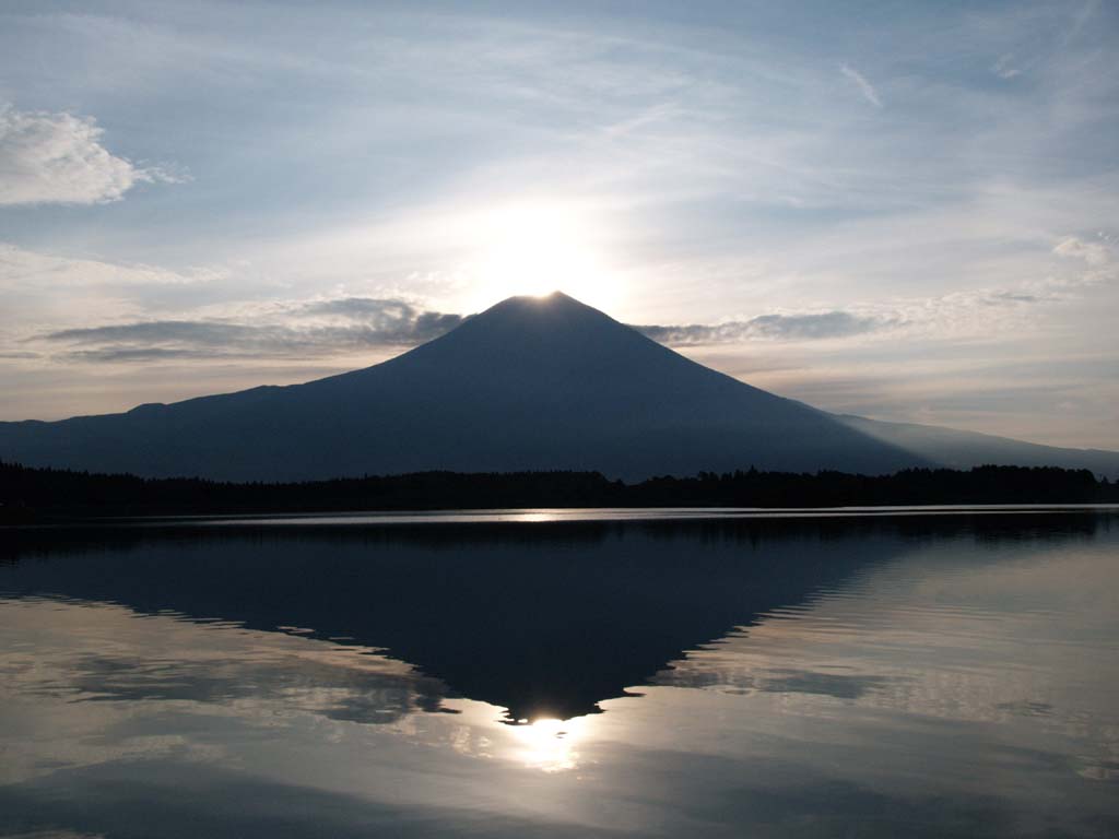 21���@�قڐ^�񒆂���̃_�C�������h�x�m