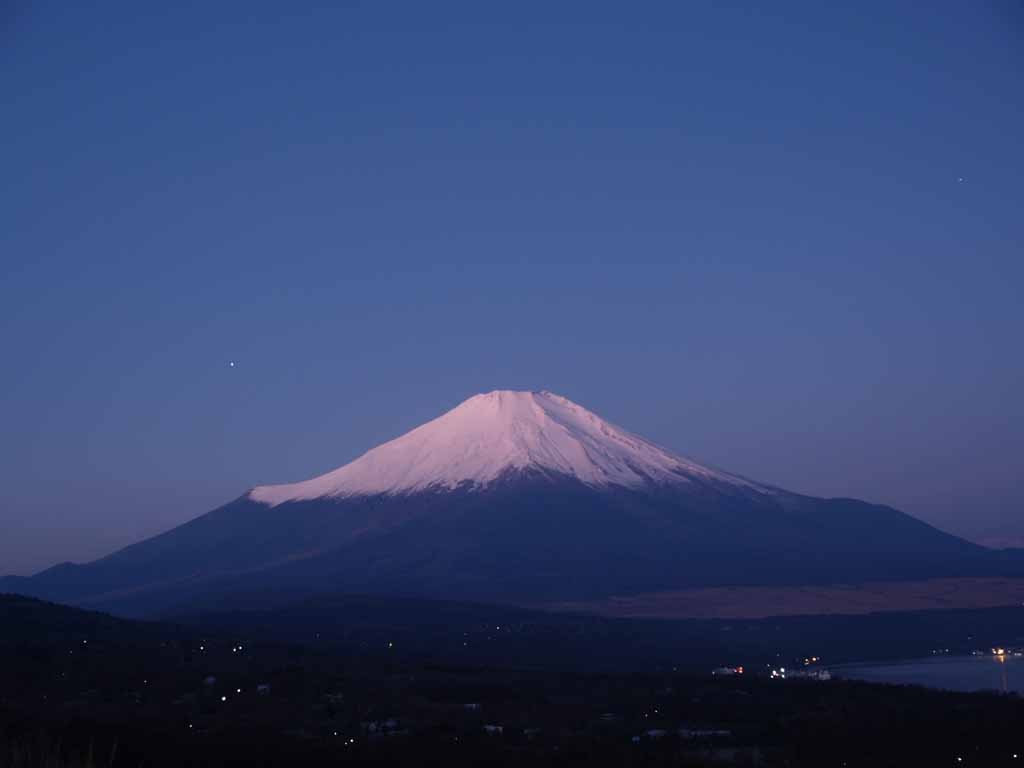 ���Ă��O�̕x�m�R