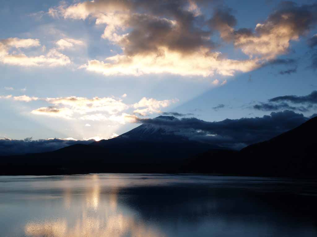 ���̏o�ƕx�m�R