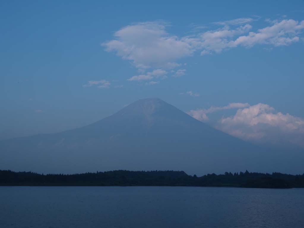 7/28 �c�ь΂���̗[���̕x�m�R