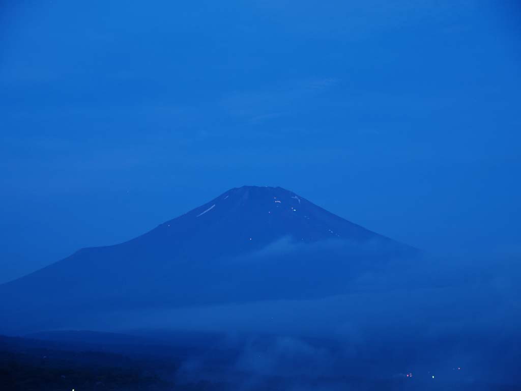 8/8 �閾���O�̕x�m�R