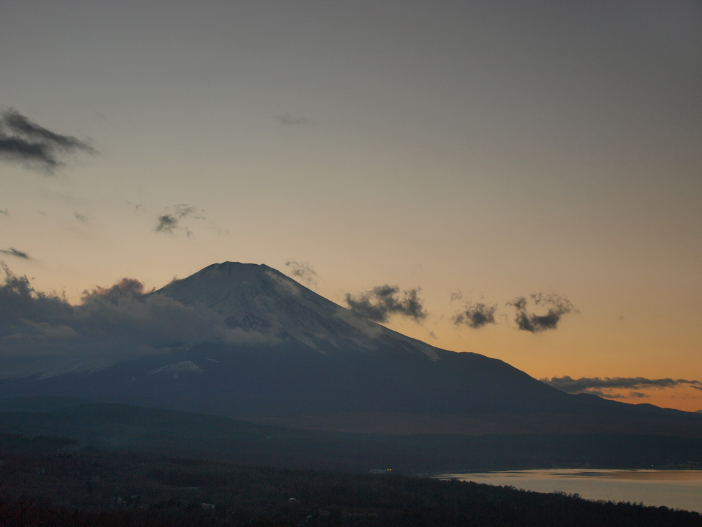 12/16 �R���΂���_�̒��̗[�Ă��ƕx�m�R