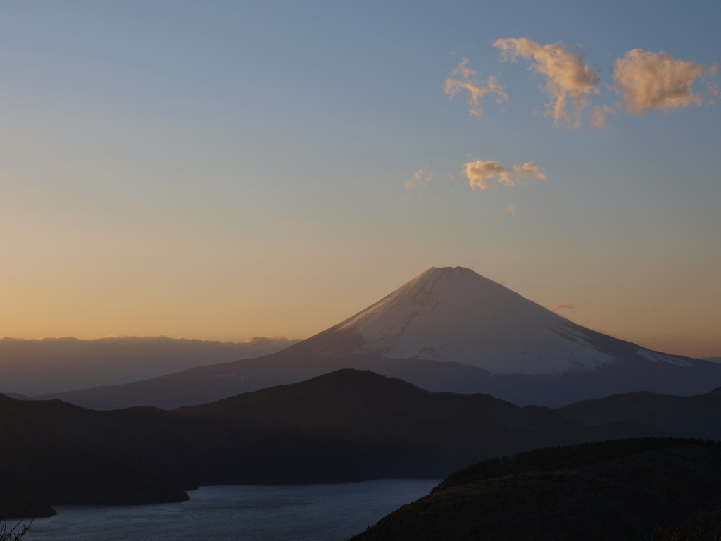 4/1 ��ώR����̗[�Ă��ƕx�m�R