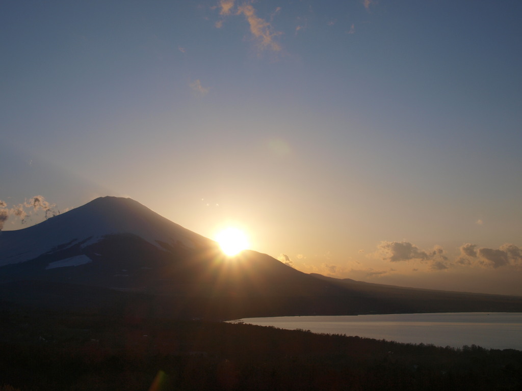 3/10 �[�Ă��̕x�m�R