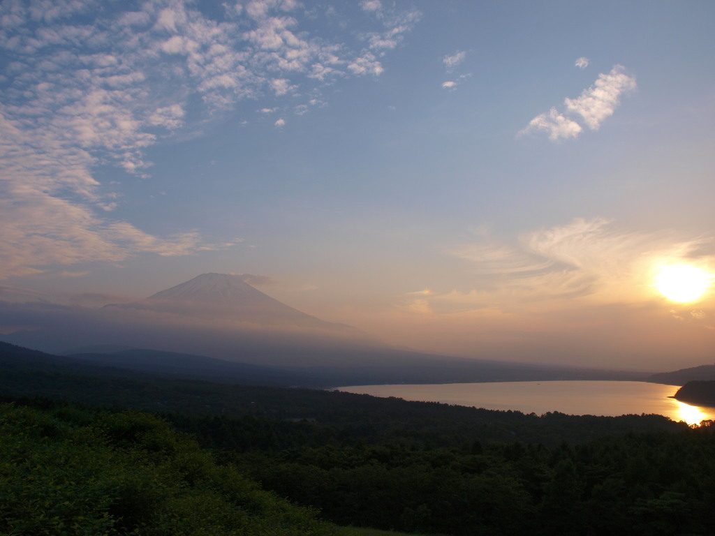 6/25 ���̓���O�̉_�ƕx�m�R