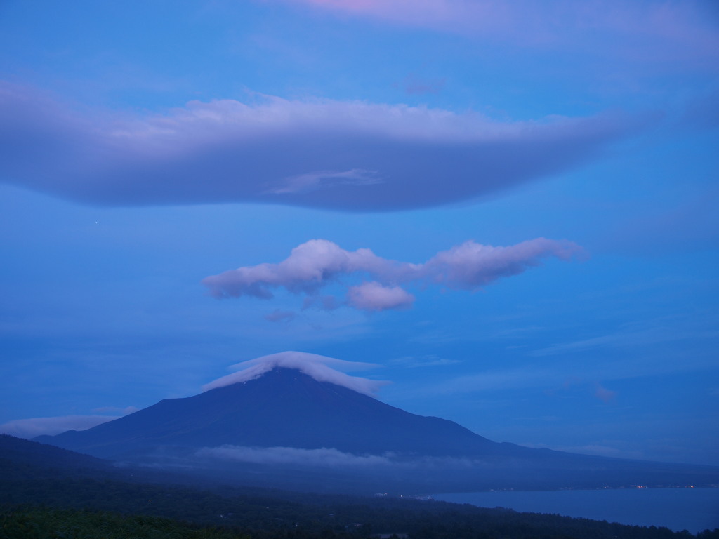 7/30 �l���Ԃ�ɉJ�オ��̕x�m�R