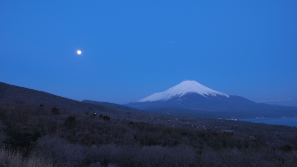 5/1 �閾���O�̕x�m�R