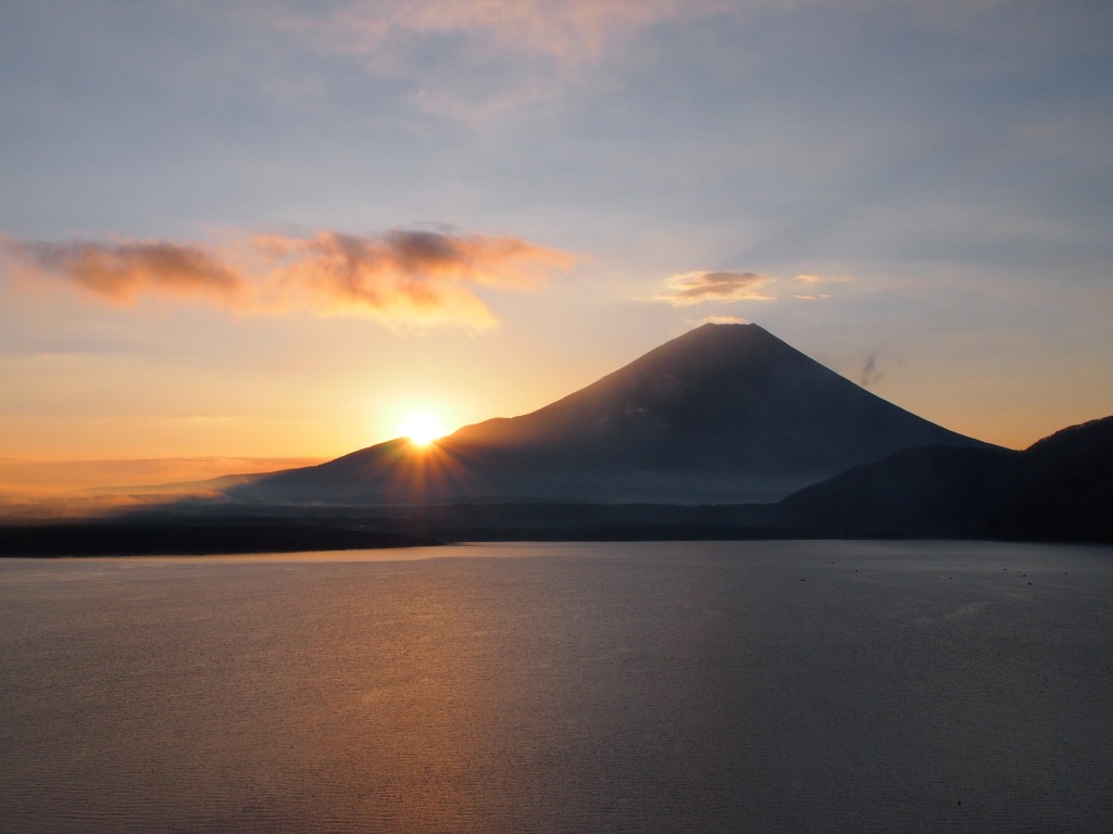 11/23 ���̏o�̕x�m�R