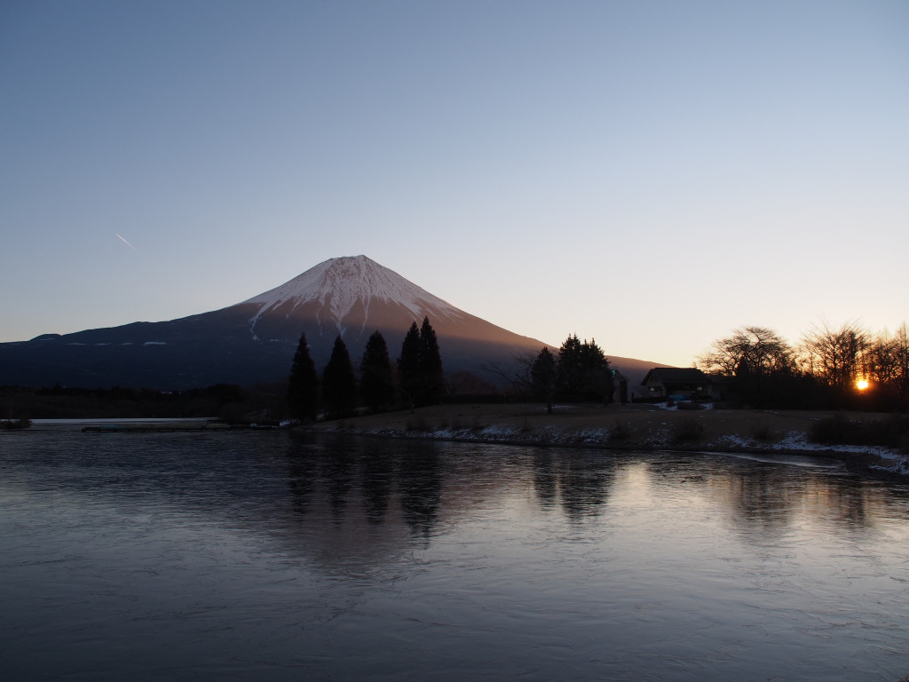 1/19 �ؗ�����̓��̏o�̕x�m�R