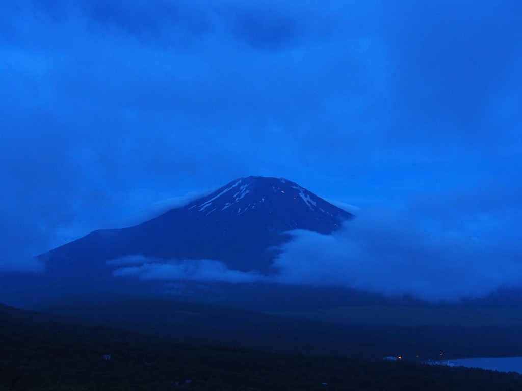 7/4 �_�̒��̕x�m�R