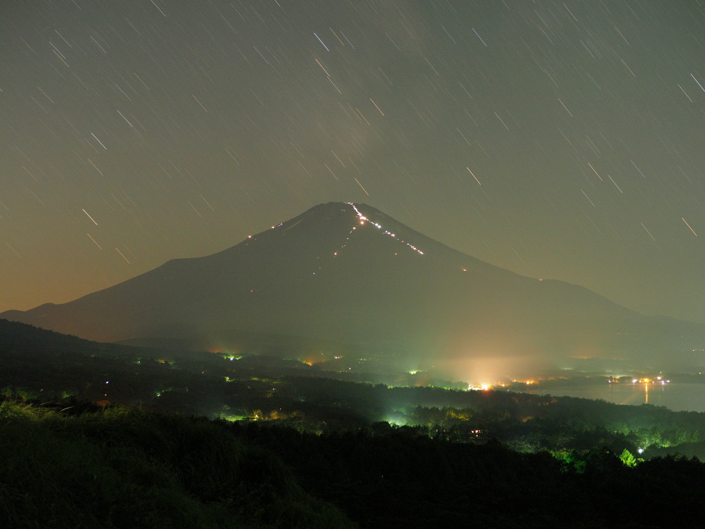 7/30 �l�����̕x�m�R