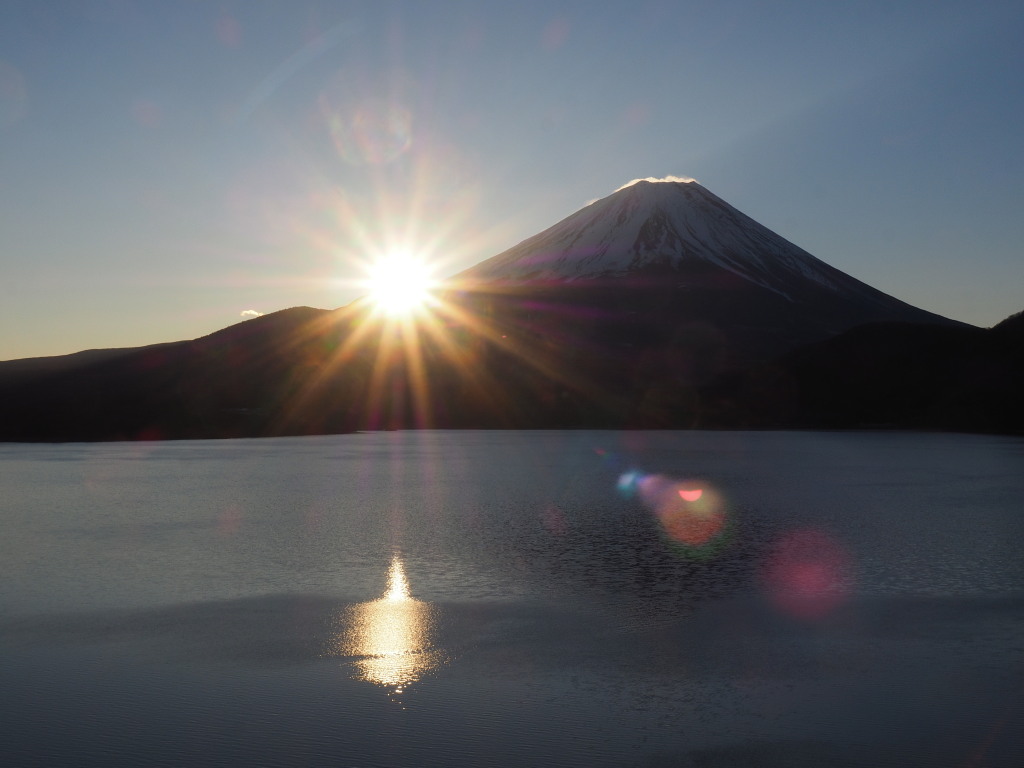 1/10 ���̏o�̕x�m�R