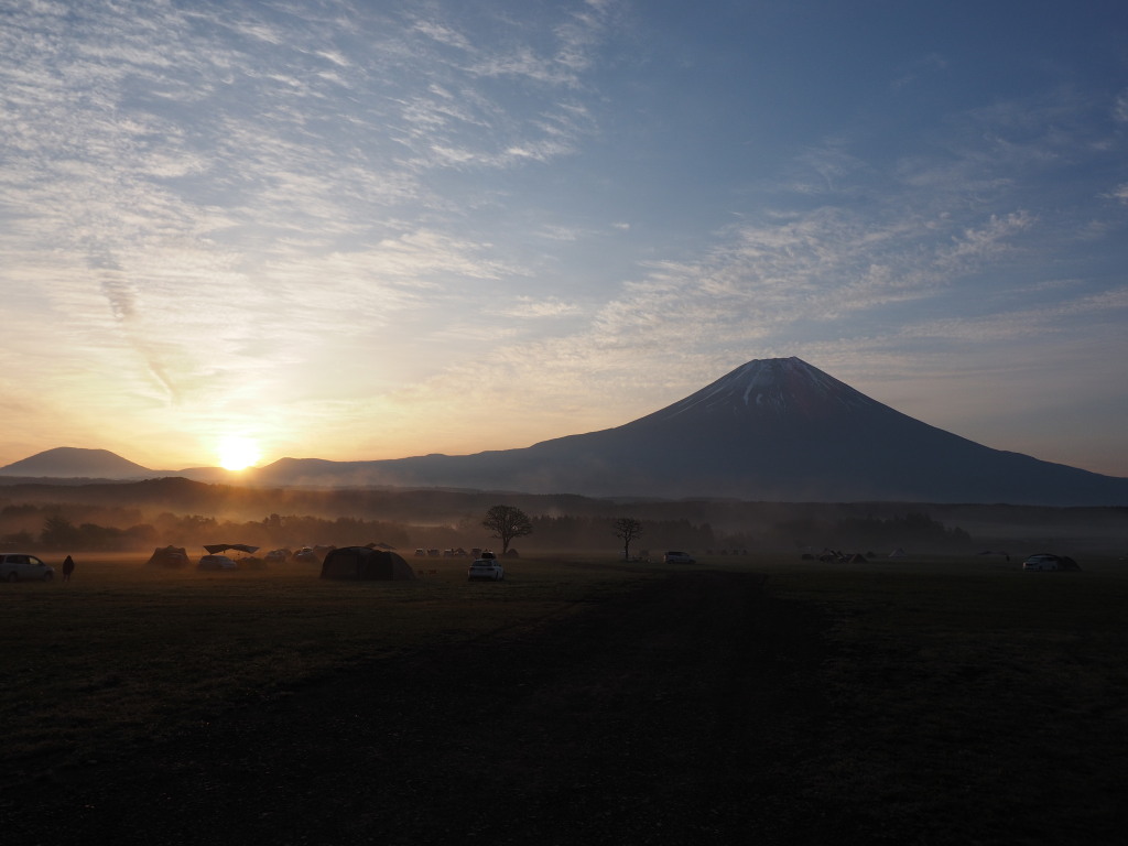 5/10 ���̏o�̕x�m�R