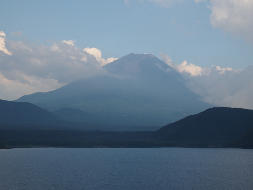 8/4 �J�オ��̕x�m�R