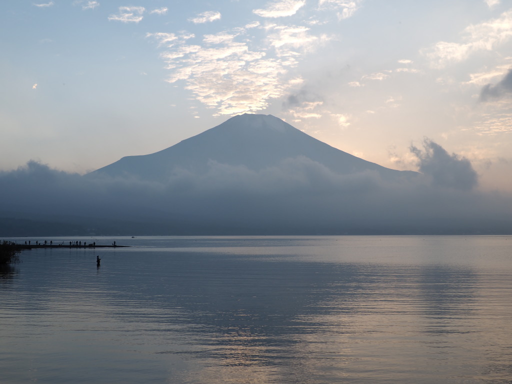 10/24 �[�Ă��̕x�m�R