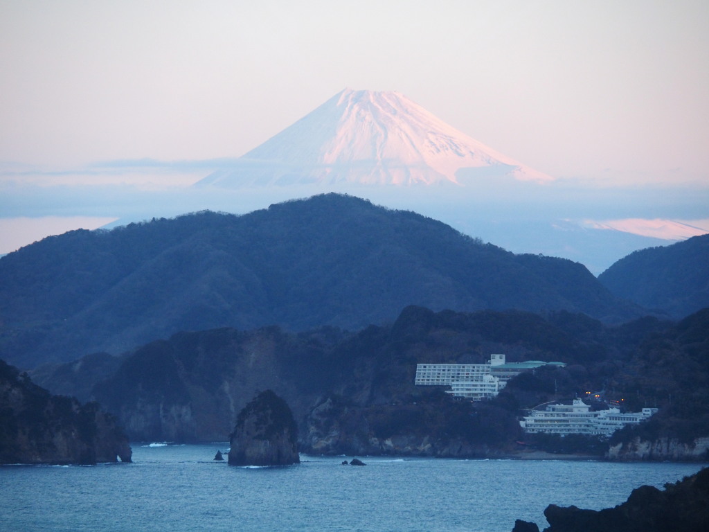 1/21 �������璩�Ă��̕x�m�R