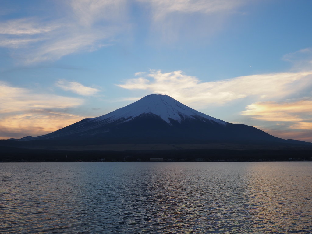 1/7 �[�Ă��̕x�m�R