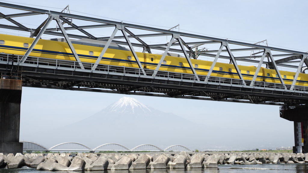 5/8 �h�N�^�[�C�G���[(2)