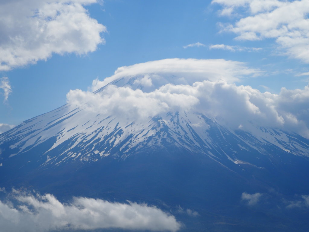 5/18 ��u�̕x�m�R