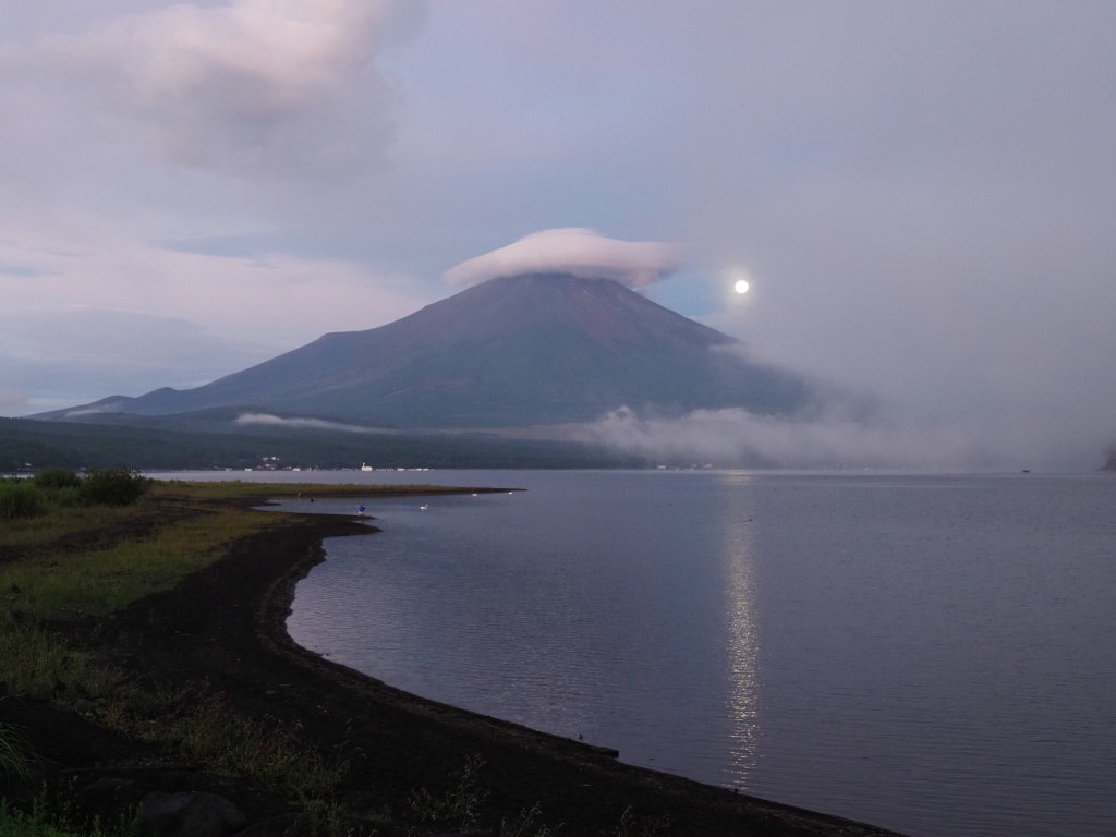 9/7 �����ƎP�_�̕x�m�R