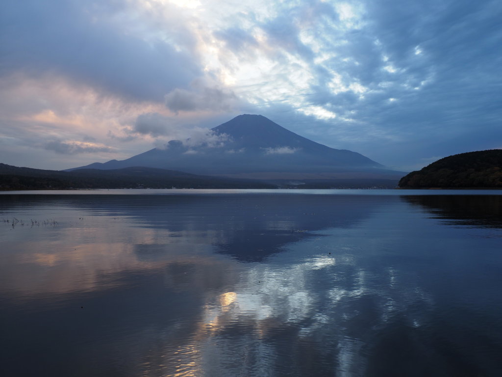 10/24 �[�Ă��̕x�m�R