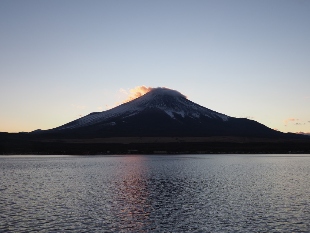 1/6 �[�Ă��̕x�m�R