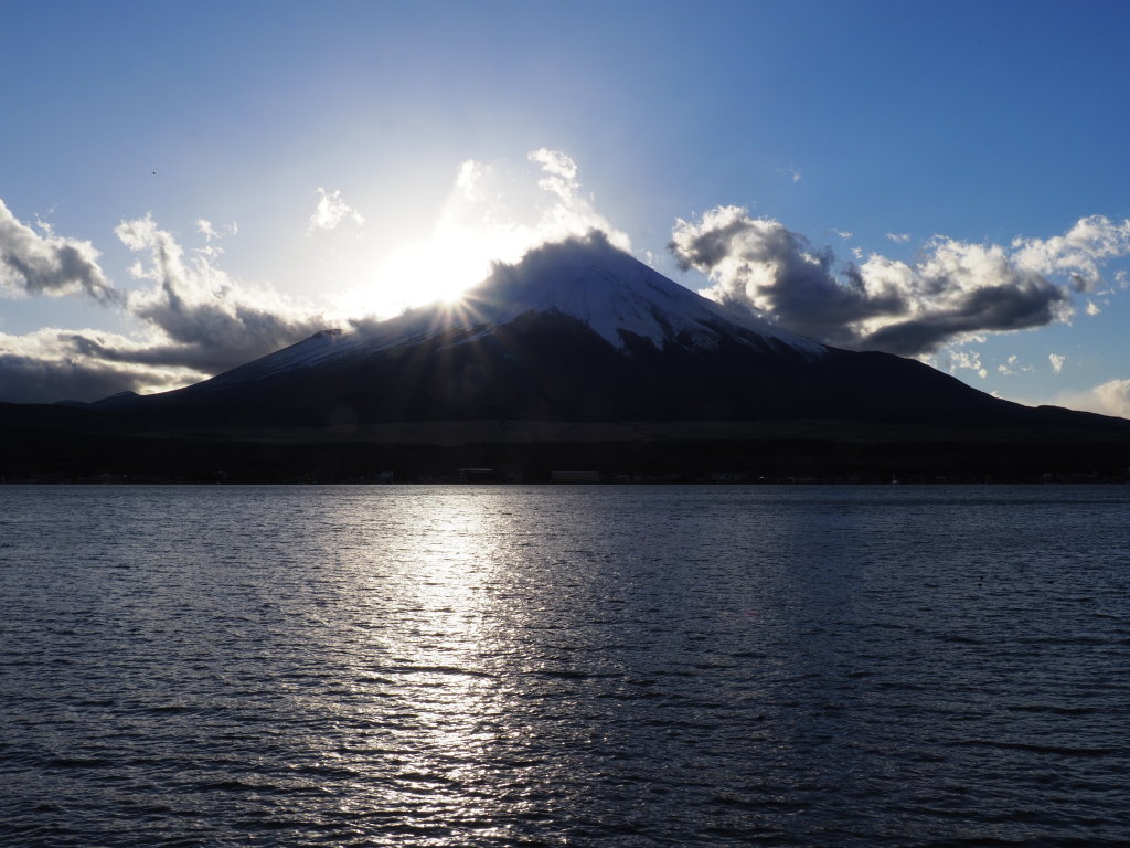 1/9 ���̓���̕x�m�R