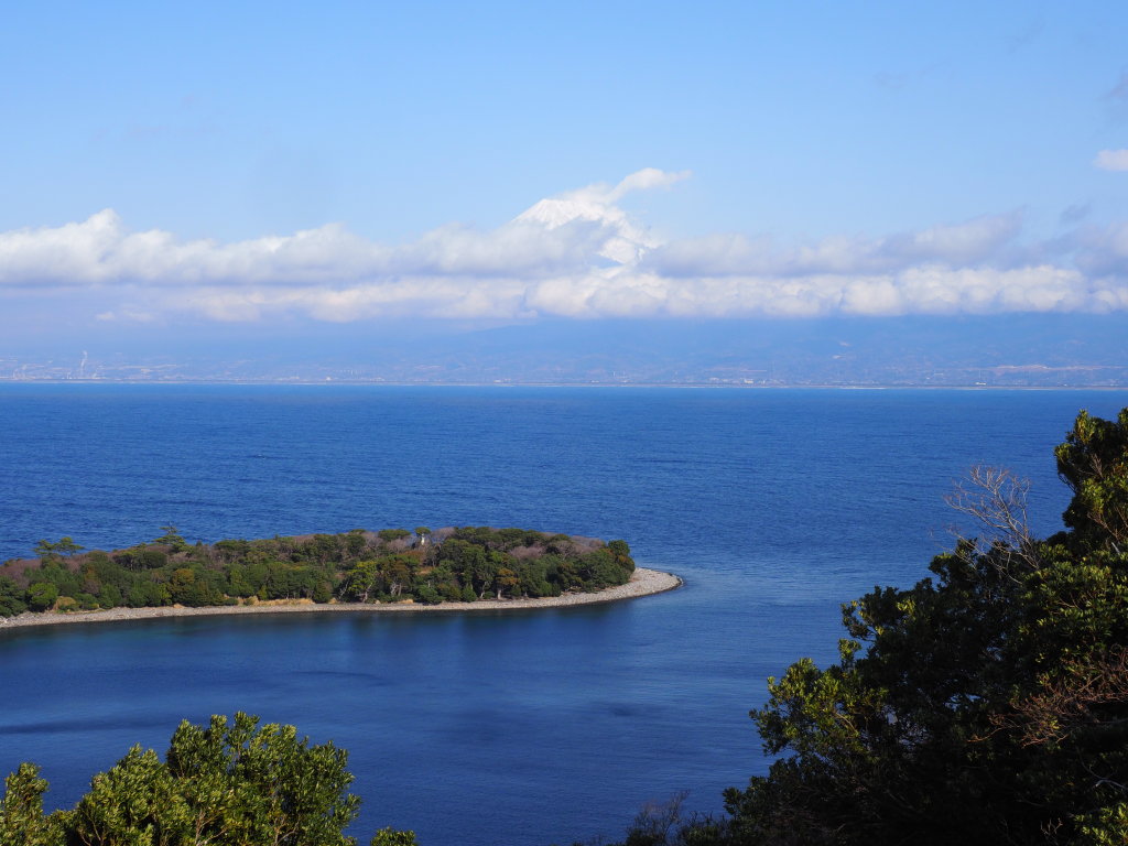 2/11 �吣�肩��̕x�m�R