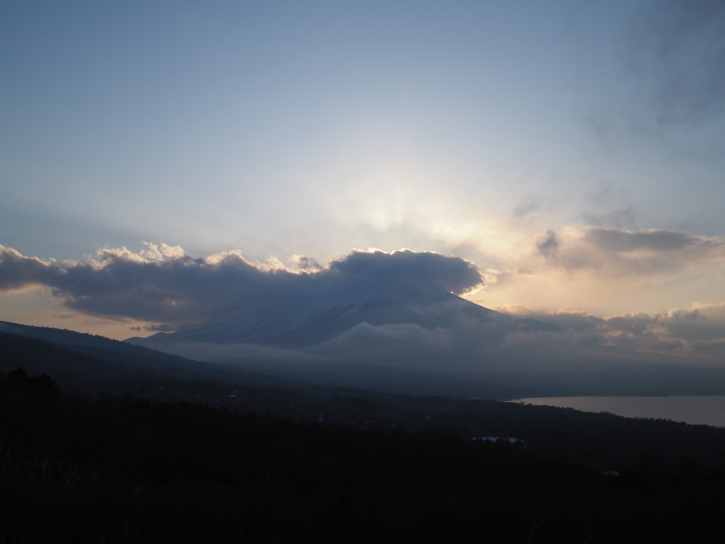 2/23 �_�̒��̗[�Ă�