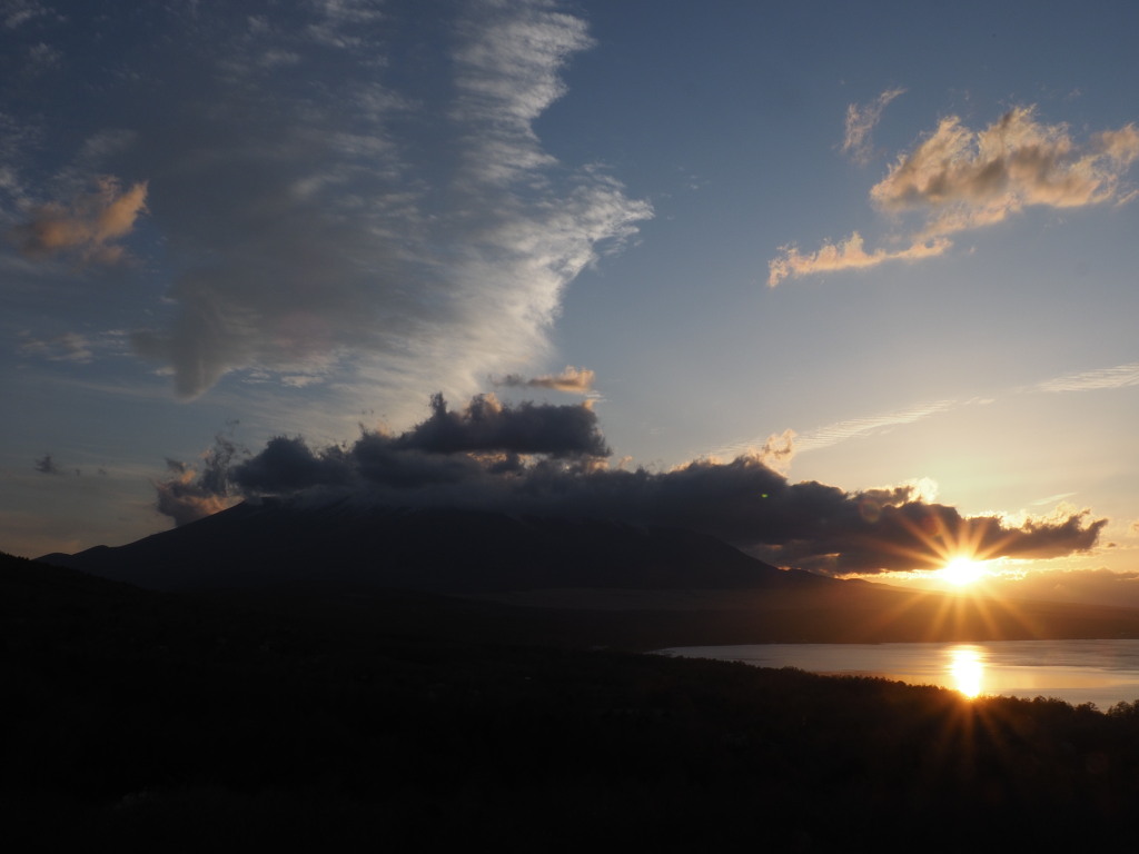 4/7 ���̓���̕x�m�R