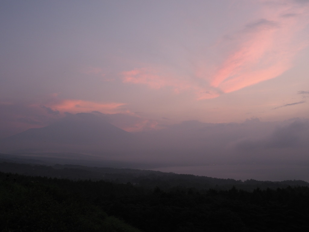 7/18 �[�Ă��̕x�m�R