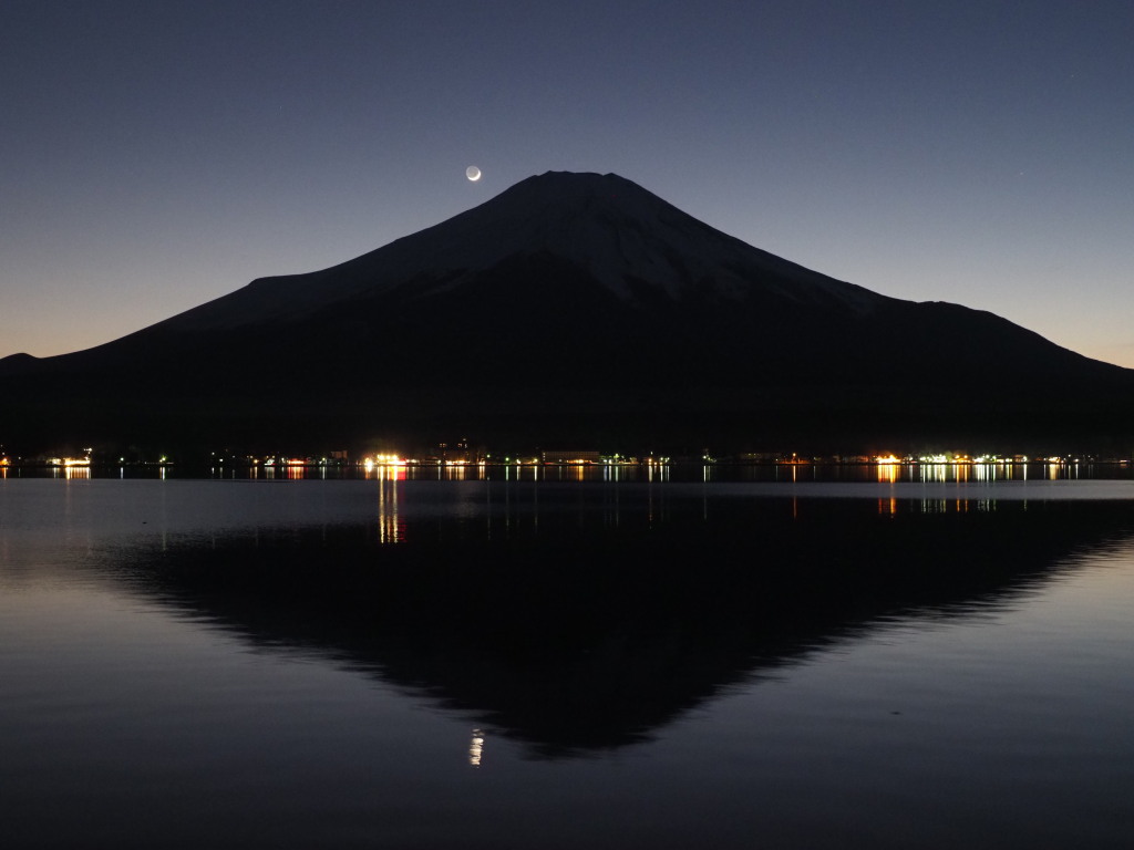 1/8 �O�����ƕx�m�R