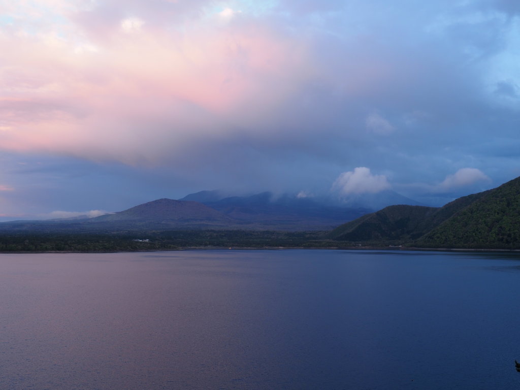 5/7 �[�Ă��̕x�m�R