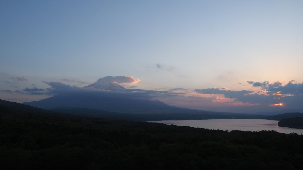 5/23 �[�Ă��̕x�m�R