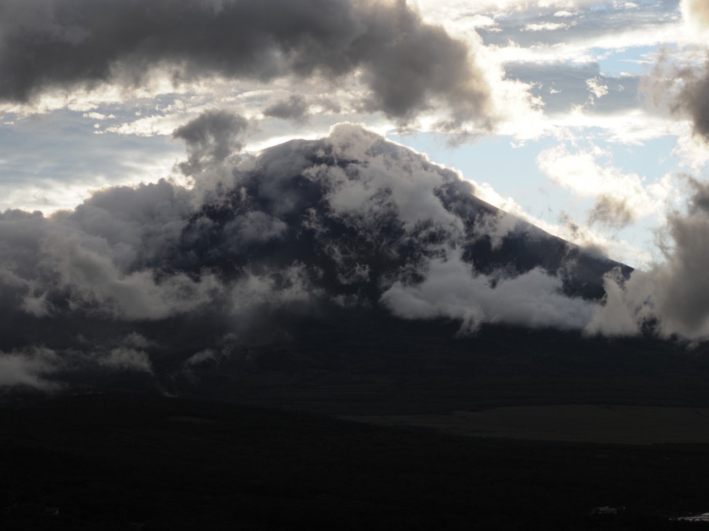 10/19 �ܓ��ӂ�̕x�m�R