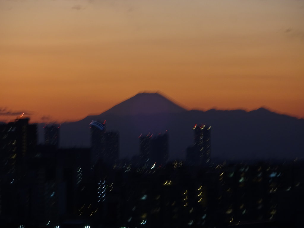 12/15 �[�Ă��̕x�m�R