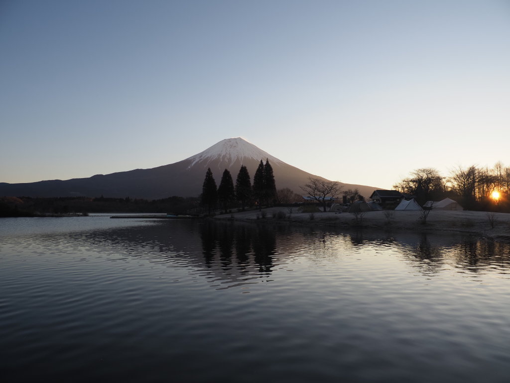 1/13 ���̏o�̕x�m�R