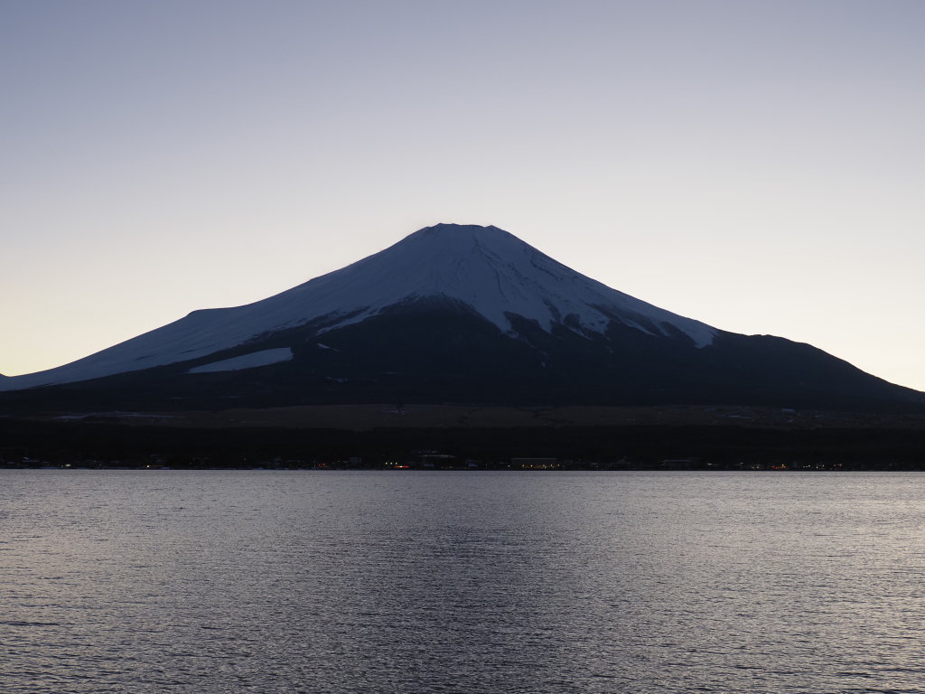 2/5 �[�Ă��̕x�m�R