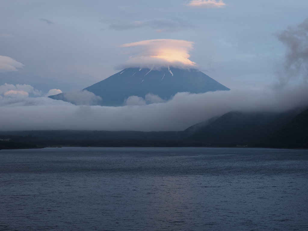 6/26 �[�Ă��̕x�m�R