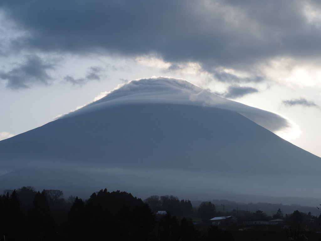 11/27 �����P�_�̕x�m�R