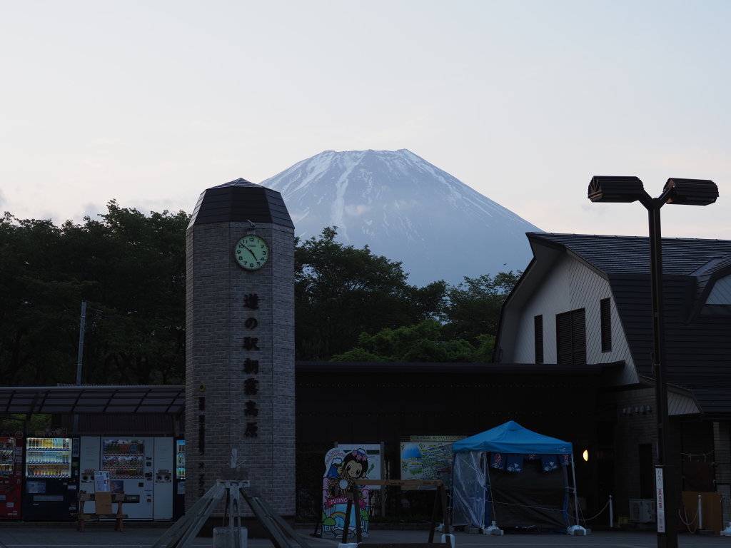 5/8 ������������̕x�m�R