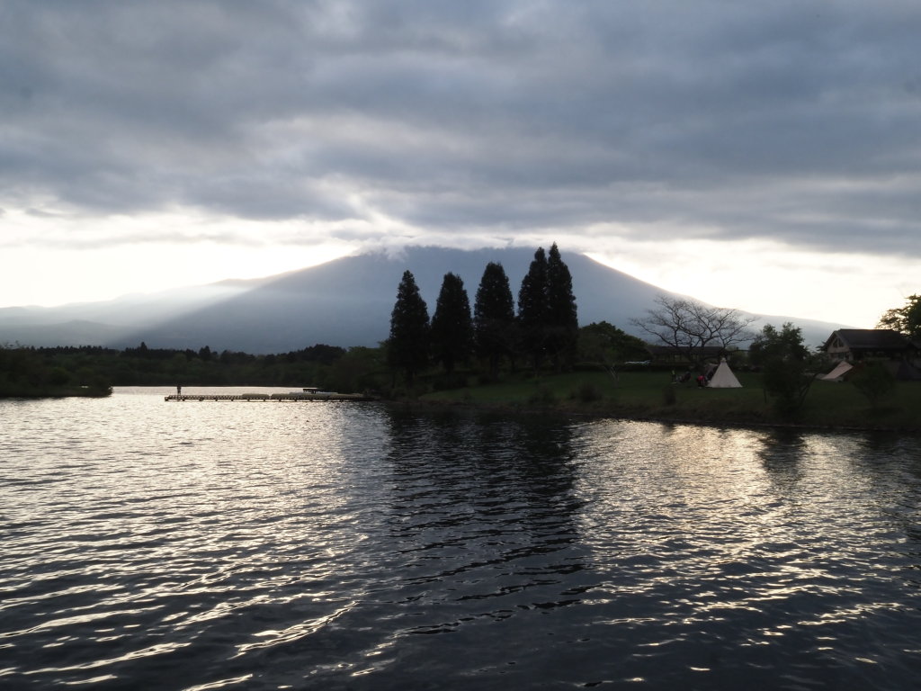 4/25 �c�O�ȕx�m�R