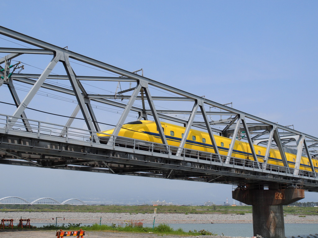 �h�N�^�[�C�G���[