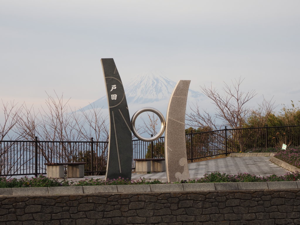 �x�m�R�ƃ��j�������g