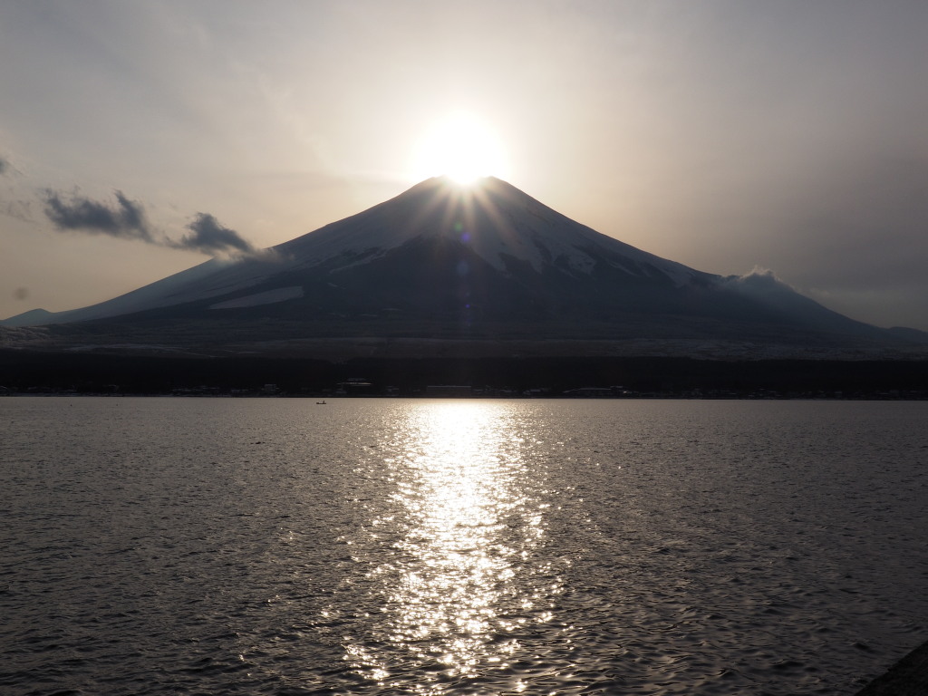 �Q�O�P�U�N�O�Q���O�T���@���r