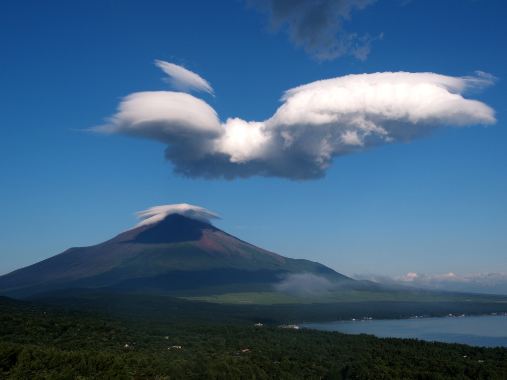 �p�m���}��@���̉_�ƕx�m�R